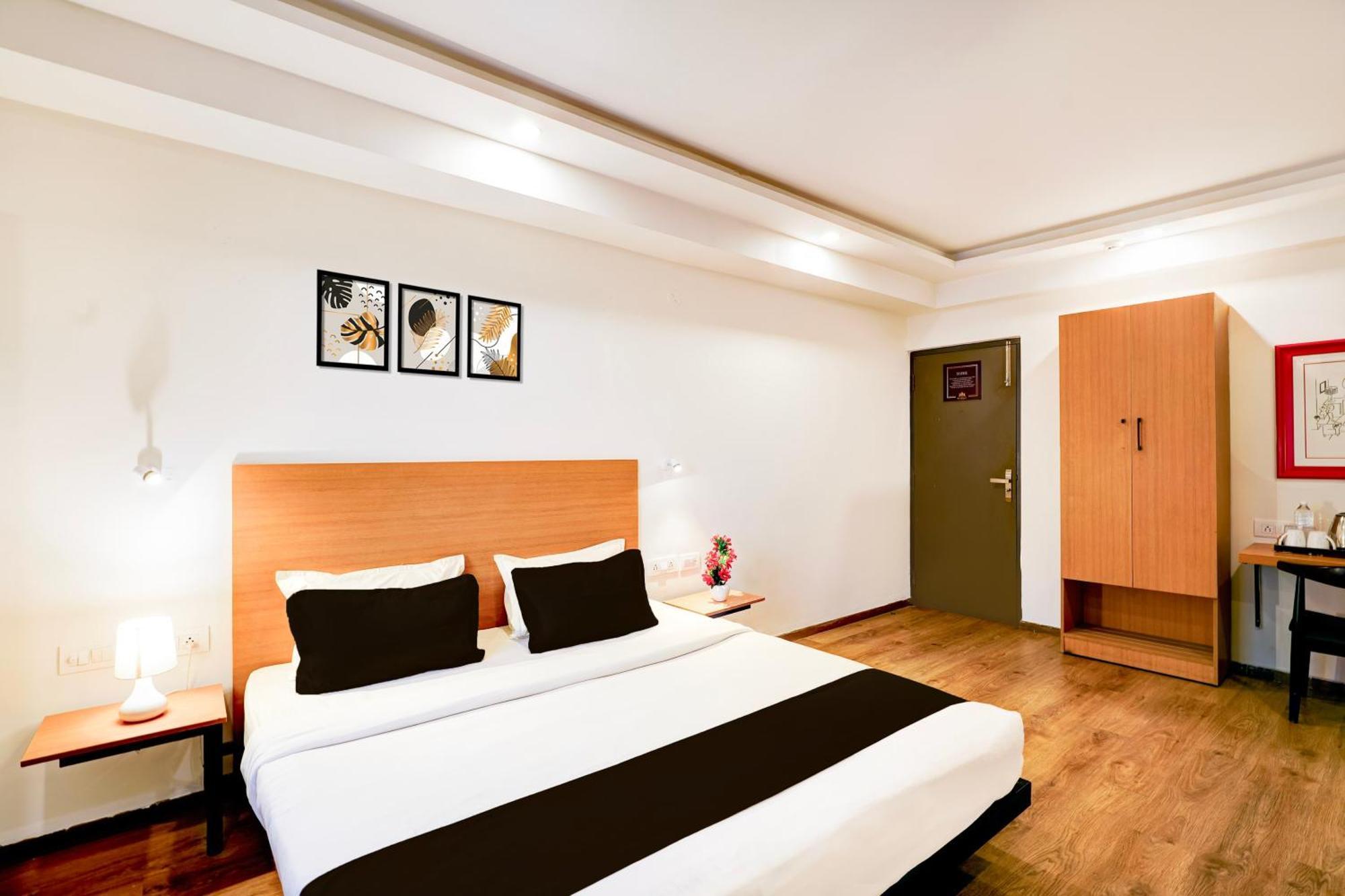 Отель Super Townhouse Jayanagar Бангалор Экстерьер фото