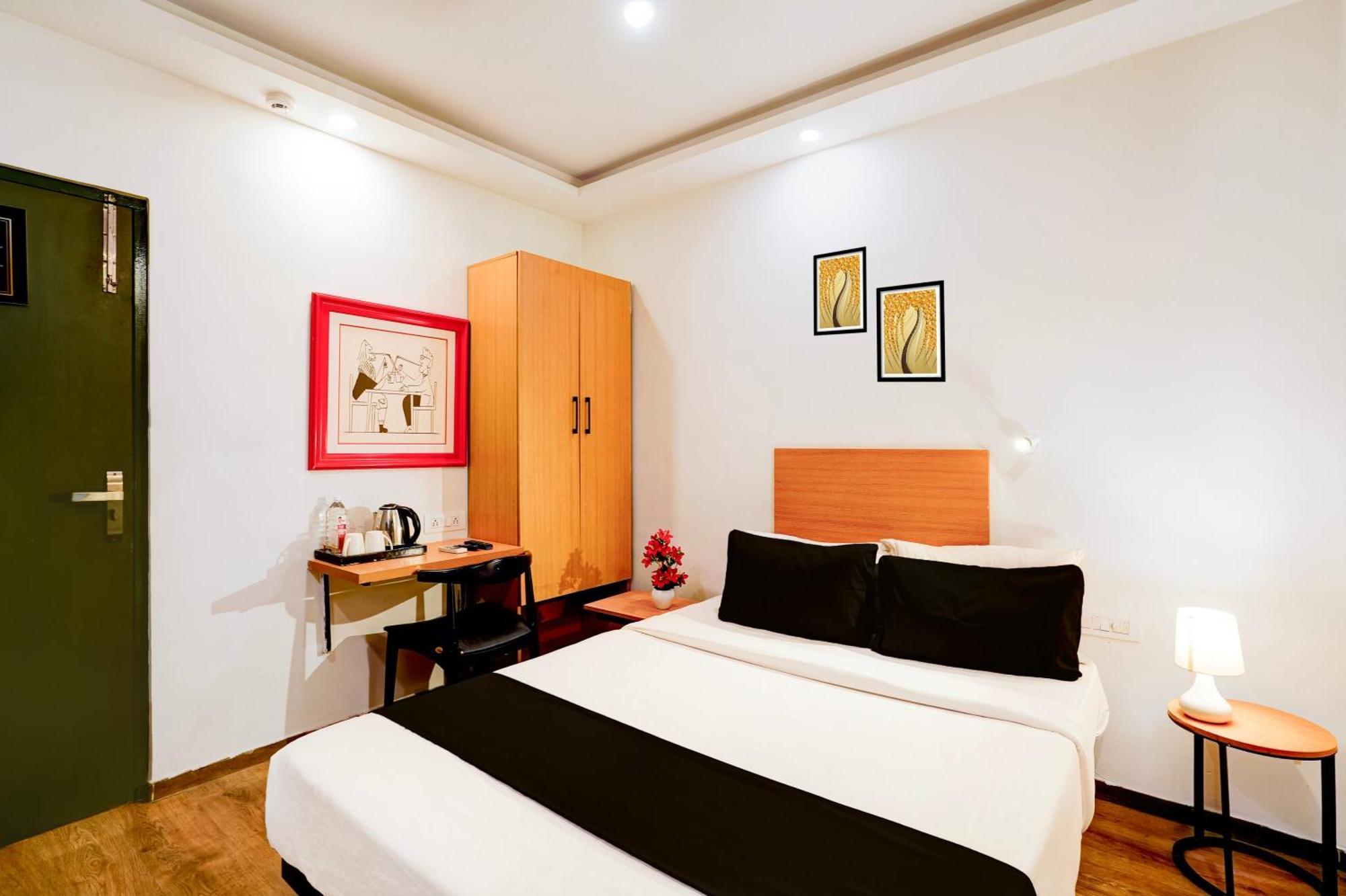Отель Super Townhouse Jayanagar Бангалор Экстерьер фото