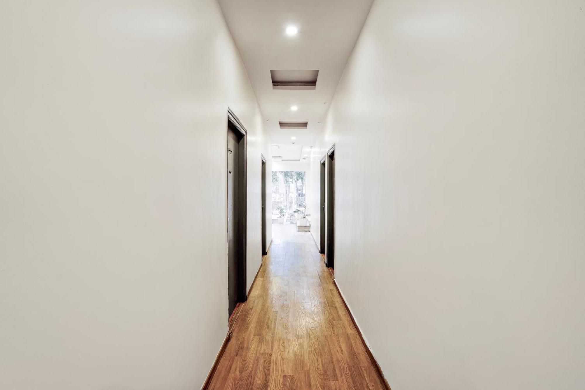 Отель Super Townhouse Jayanagar Бангалор Экстерьер фото